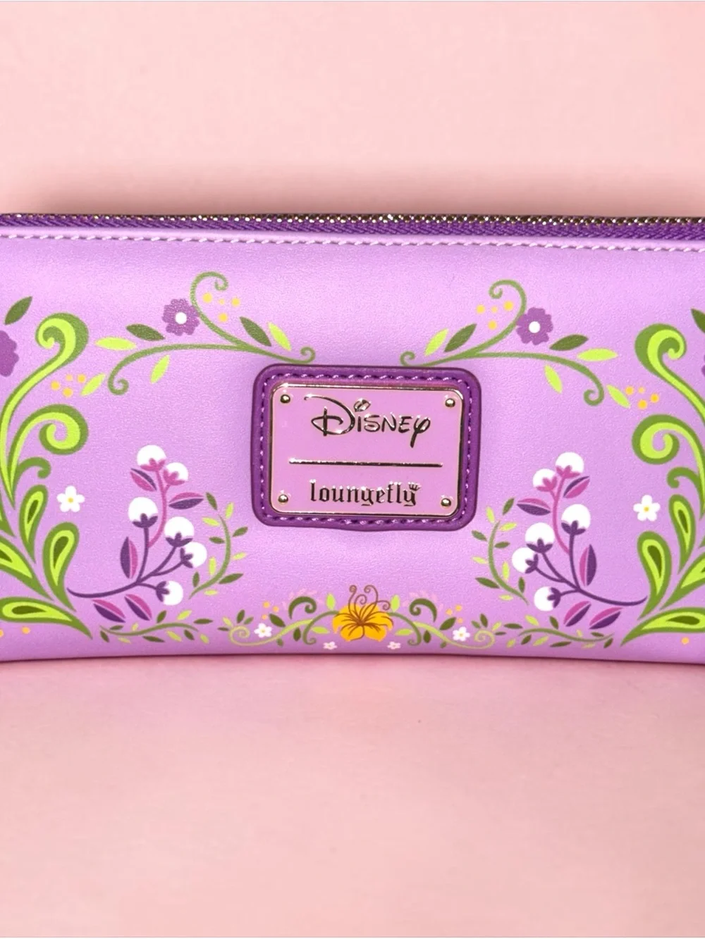 Loungefly Disney Tangled Princess Rapunzel Lenticular Wristlet Wallet
